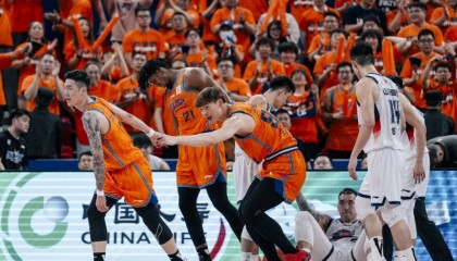 yl7703永利-CBA季后赛！上海男篮vs山东男篮，赛前带来上海男篮张镇麟、偰李永炜、怀特塞德以及山东男篮高诗岩的最新消息